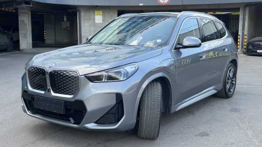 BMW iX1 I