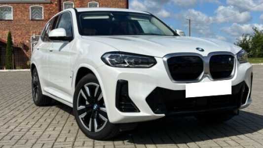 BMW iX3 , 2024, пробег 1010 км