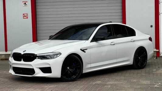 BMW M5 F90