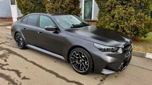 BMW M5 G90, 2024, пробег 30 км