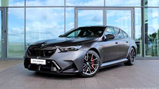 BMW M5 G90, 2025, пробег 6128 км