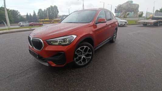 BMW X1 F48 Рестайлинг, 2022, пробег 98132 км BMW X1 F48 Рестайлинг, 2022, пробег 98132 км