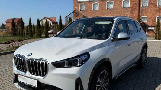 BMW X1 U11