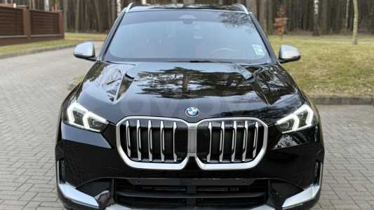 BMW X1 U11