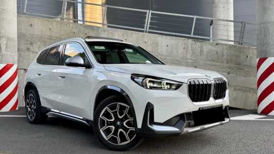 BMW X1 U11