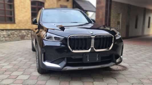 BMW X1 U11