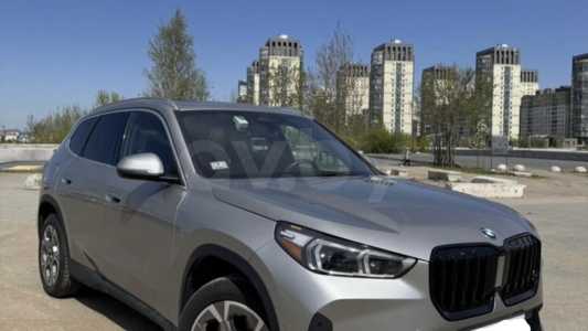 BMW X1 U11