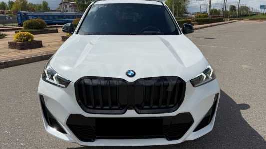 BMW X1 U11