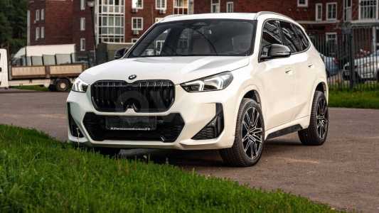 BMW X1 U11