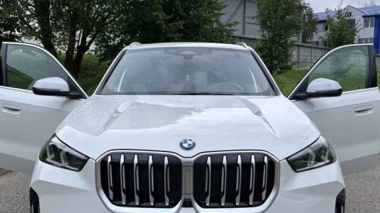 BMW X1 U11