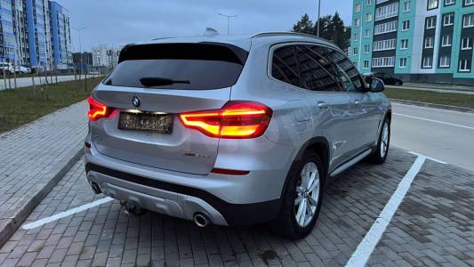 BMW X3 G01