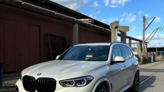 BMW X5 G05, 2020, пробег 98000 км BMW X5 G05, 2020, пробег 98000 км