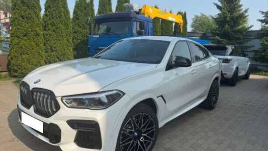 BMW X6 G06, 2021, пробег 41700 км BMW X6 G06, 2021, пробег 41700 км