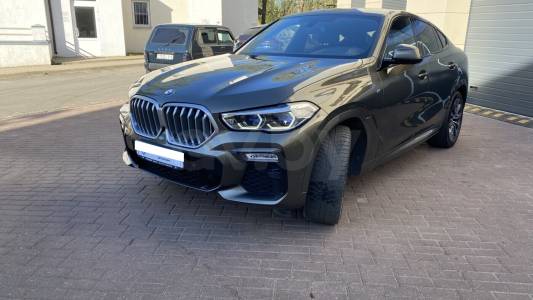 BMW X6 G06