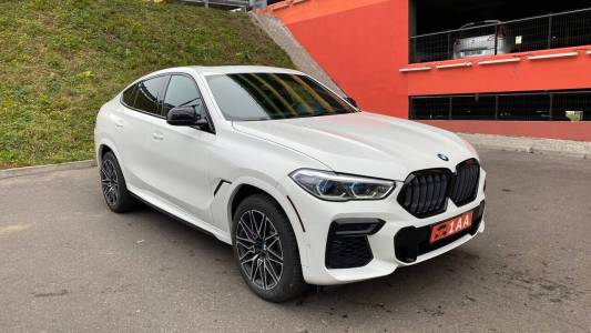 BMW X6 G06