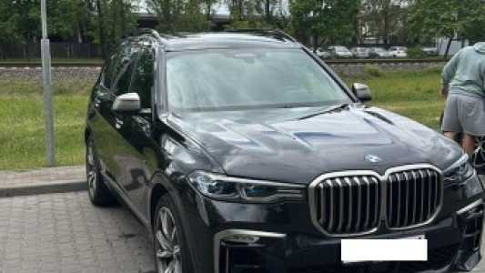 BMW X7 I, 2019, пробег 102400 км BMW X7 I, 2019, пробег 102400 км