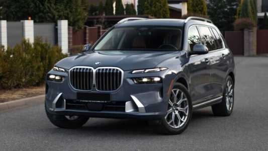 BMW X7 I Рестайлинг, 2022, пробег 40000 км BMW X7 I Рестайлинг, 2022, пробег 40000 км