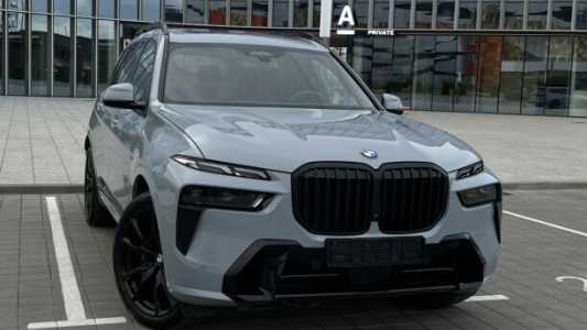 BMW X7 I Рестайлинг, 2022, пробег 67000 км BMW X7 I Рестайлинг, 2022, пробег 67000 км
