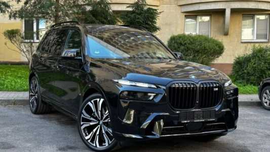 BMW X7 I  Рестайлинг, 2023, пробег 1050 км