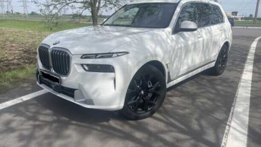 BMW X7 I Рестайлинг, 2023, пробег 12000 км BMW X7 I Рестайлинг, 2023, пробег 12000 км
