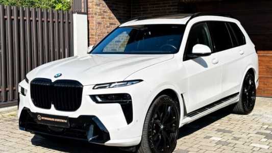 BMW X7 I Рестайлинг, 2023, пробег 53000 км BMW X7 I Рестайлинг, 2023, пробег 53000 км