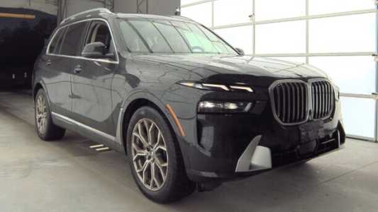 BMW X7 I Рестайлинг, 2023, пробег 62806 км BMW X7 I Рестайлинг, 2023, пробег 62806 км