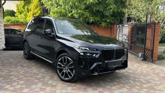 BMW X7 I  Рестайлинг, 2024, пробег 11900 км