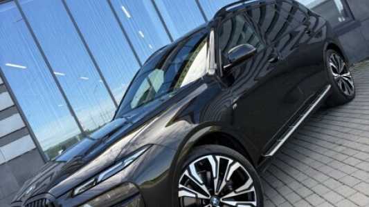 BMW X7 I Рестайлинг, 2024, пробег 19000 км BMW X7 I Рестайлинг, 2024, пробег 19000 км
