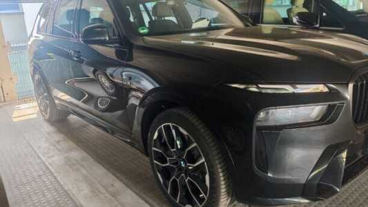 BMW X7 I Рестайлинг, 2025, пробег 62 км BMW X7 I Рестайлинг, 2025, пробег 62 км