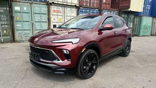 Buick Encore GX I Рестайлинг, 2023, пробег 4900 км Buick Encore GX I Рестайлинг, 2023, пробег 4900 км