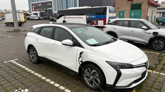Buick Velite 6 I Рестайлинг, 2024, пробег 1200 км Buick Velite 6 I Рестайлинг, 2024, пробег 1200 км