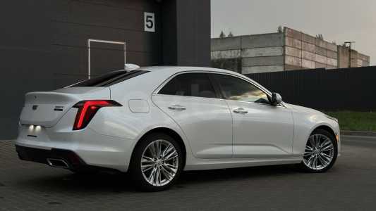 Cadillac CT4 I