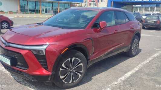 Chevrolet Blazer EV , 2024, пробег 6000 км Chevrolet Blazer EV , 2024, пробег 6000 км