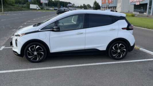 Chevrolet Bolt I Рестайлинг, 2022, пробег 43000 км Chevrolet Bolt I Рестайлинг, 2022, пробег 43000 км