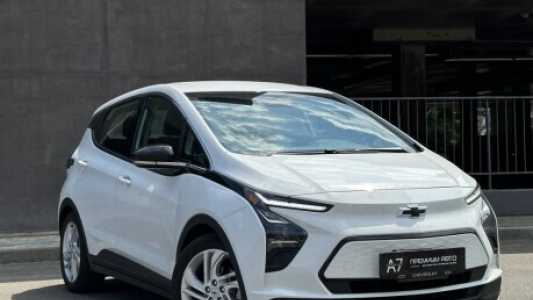 Chevrolet Bolt I Рестайлинг, 2023, пробег 65000 км Chevrolet Bolt I Рестайлинг, 2023, пробег 65000 км