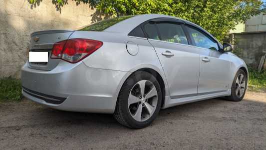 Chevrolet Cruze J300