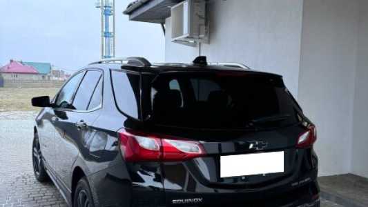 Chevrolet Equinox III, 2018, пробег 132000 км Chevrolet Equinox III, 2018, пробег 132000 км