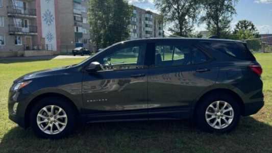 Chevrolet Equinox III, 2018, пробег 75000 км Chevrolet Equinox III, 2018, пробег 75000 км