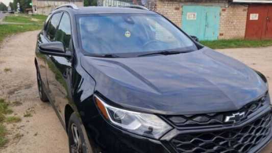 Chevrolet Equinox III, 2019, пробег 120000 км Chevrolet Equinox III, 2019, пробег 120000 км
