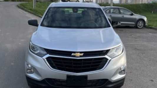 Chevrolet Equinox III, 2019, пробег 25500 км Chevrolet Equinox III, 2019, пробег 25500 км