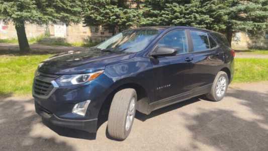 Chevrolet Equinox III, 2020, пробег 120000 км Chevrolet Equinox III, 2020, пробег 120000 км