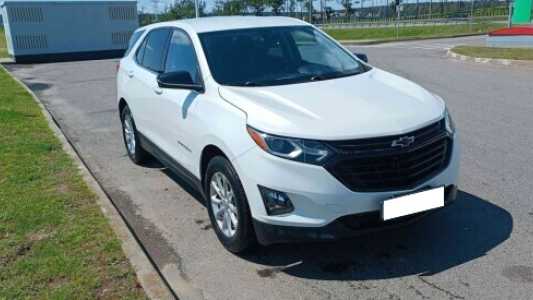 Chevrolet Equinox III, 2020, пробег 28100 км Chevrolet Equinox III, 2020, пробег 28100 км