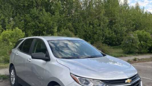 Chevrolet Equinox III, 2021, пробег 61500 км Chevrolet Equinox III, 2021, пробег 61500 км