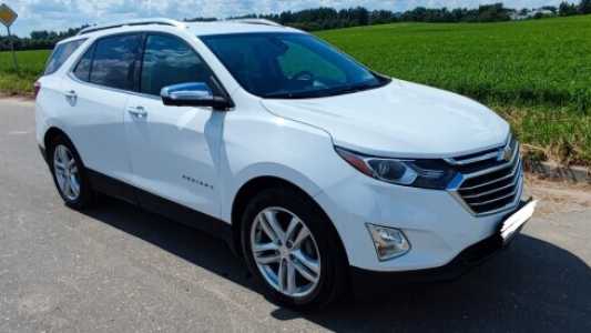 Chevrolet Equinox III, 2021, пробег 68200 км Chevrolet Equinox III, 2021, пробег 68200 км