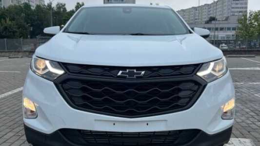 Chevrolet Equinox III, 2021, пробег 74000 км Chevrolet Equinox III, 2021, пробег 74000 км
