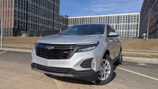 Chevrolet Equinox III Рестайлинг, 2021, пробег 45000 км Chevrolet Equinox III Рестайлинг, 2021, пробег 45000 км