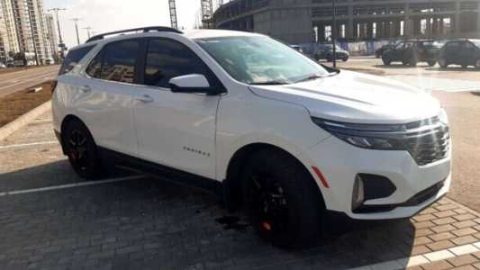 Chevrolet Equinox III Рестайлинг, 2022, пробег 26100 км Chevrolet Equinox III Рестайлинг, 2022, пробег 26100 км