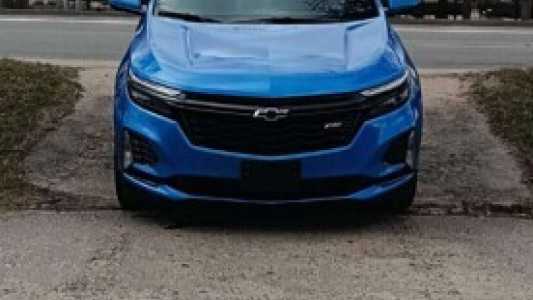Chevrolet Equinox III Рестайлинг, 2023, пробег 10000 км Chevrolet Equinox III Рестайлинг, 2023, пробег 10000 км