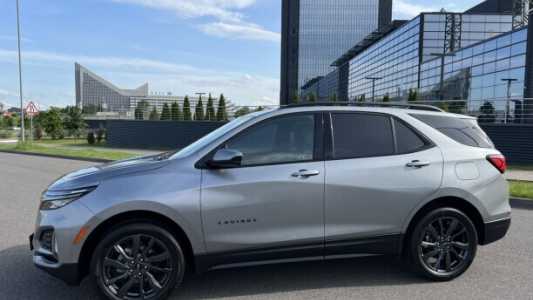 Chevrolet Equinox III Рестайлинг, 2023, пробег 18700 км Chevrolet Equinox III Рестайлинг, 2023, пробег 18700 км
