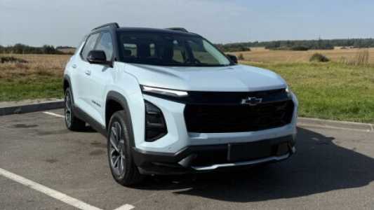 Chevrolet Equinox IV, 2024, пробег 3020 км Chevrolet Equinox IV, 2024, пробег 3020 км